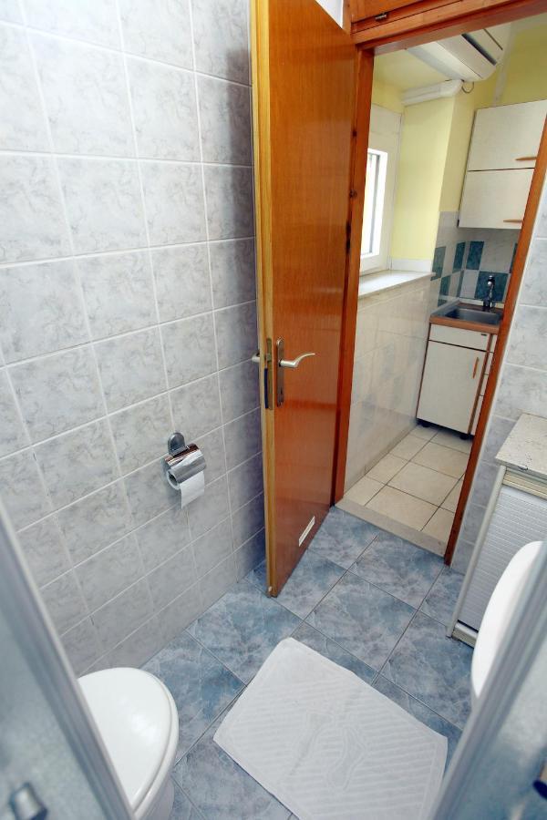 Dino Studio And Room Apartments Portorož Exterior foto